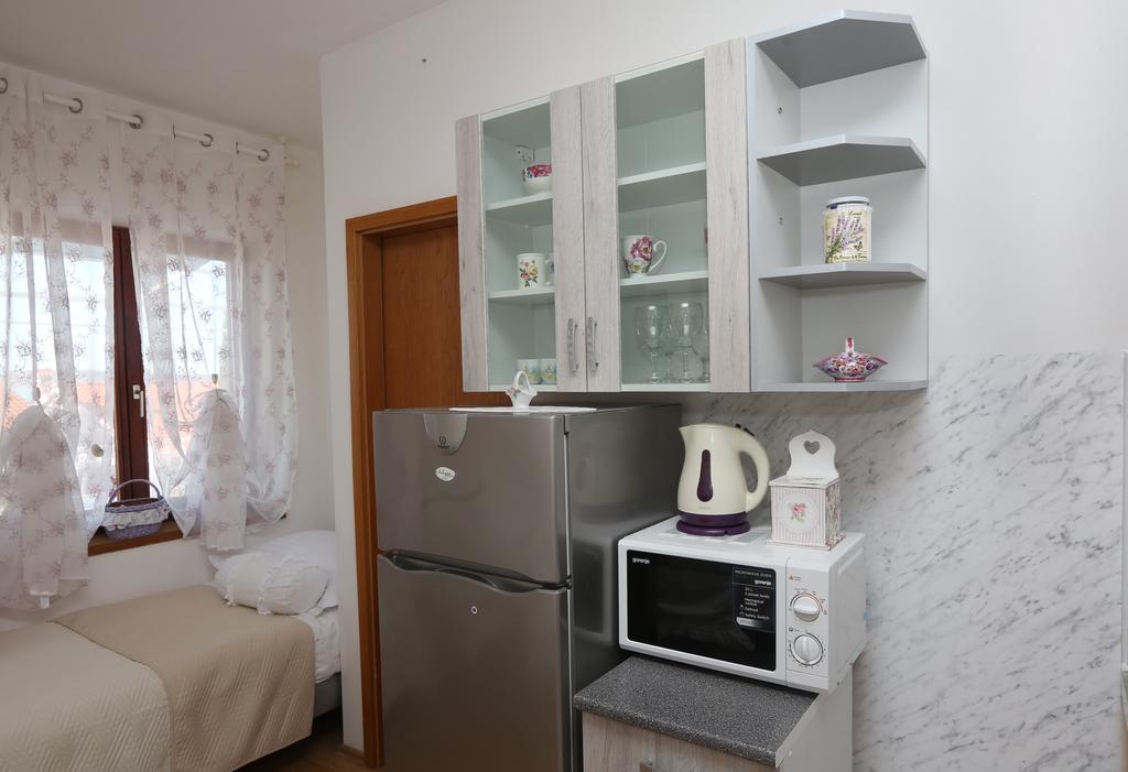 Apartmani Gloria Brodarica  Exterior photo